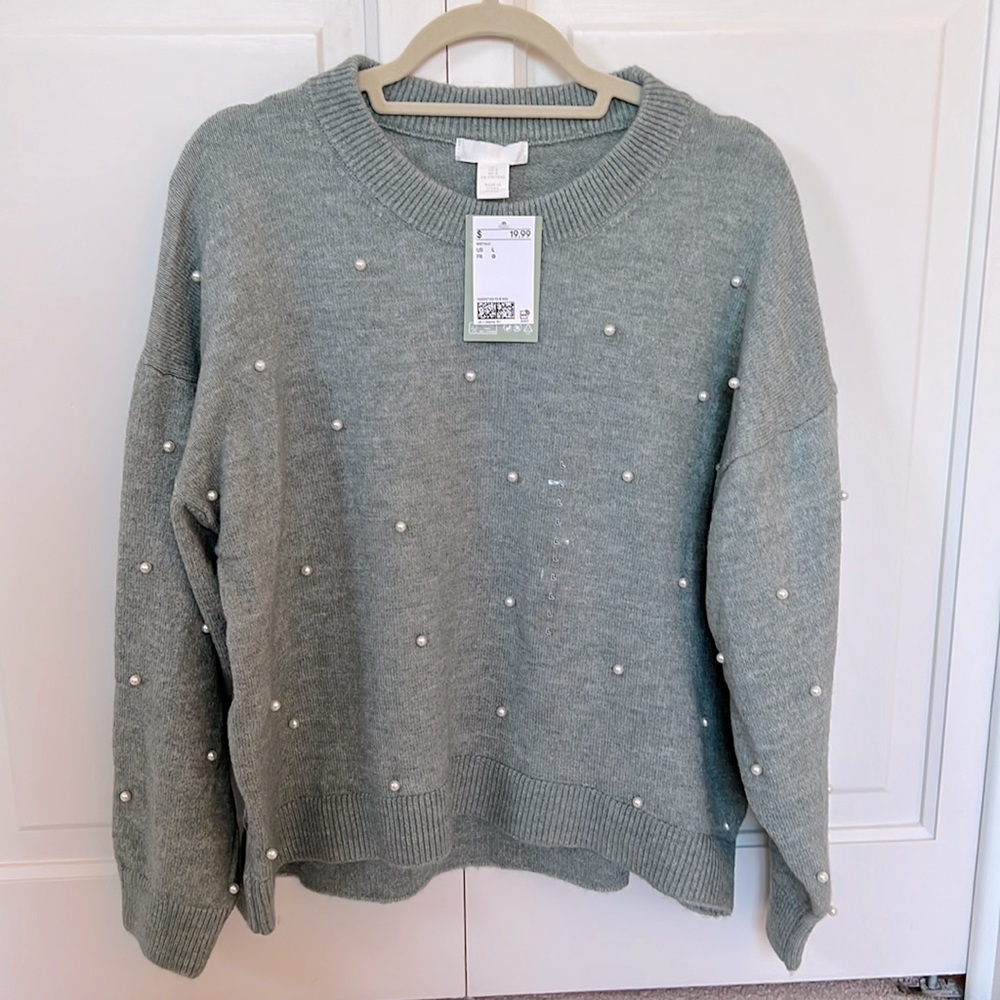 H&M Green Sweater with pearls, NWT, size L